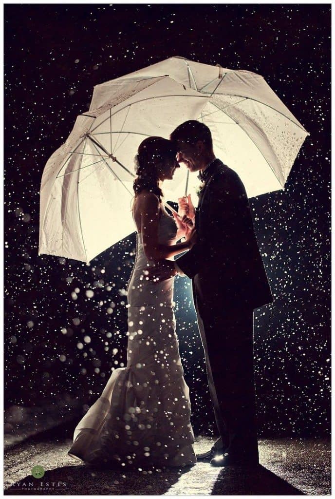 stunning-rainy-wedding-photos-14-688x1024