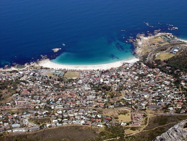 1280px-Camps_Bay_view-633x475