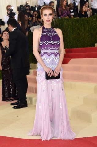 EMMA-ROBERTS-In-Tory-Burch.-316x475