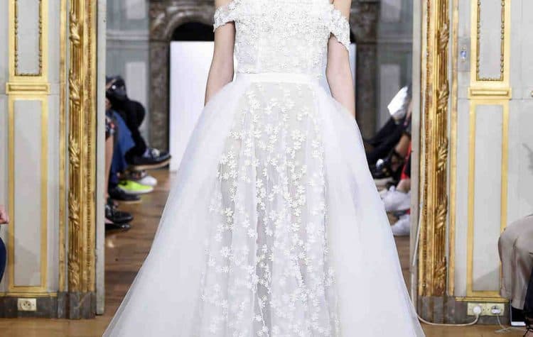 kaviar-gauche-wedding-dress-fall2017-019_vert-750x475