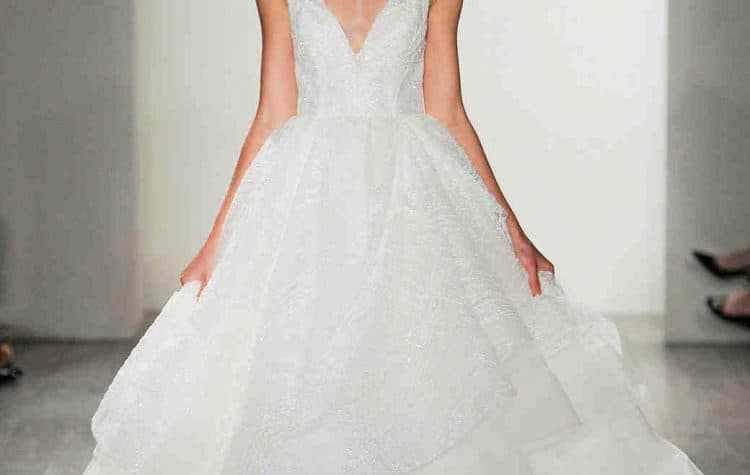 lazaro-wedding-dress-fall2017-6203351-011_vert-750x475