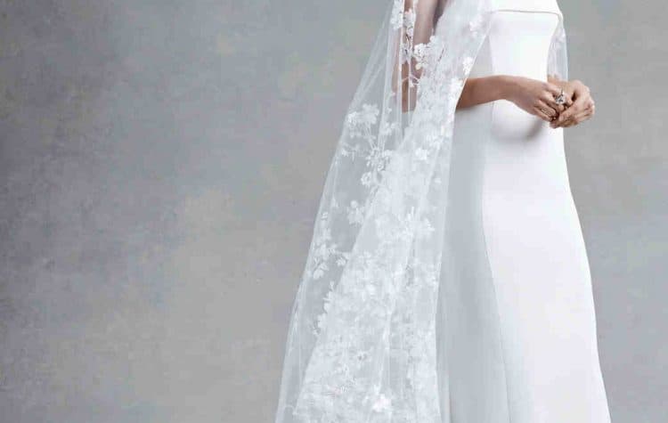 oscar-de-la-renta-wedding-dress-fall-2017_003_vert-750x475