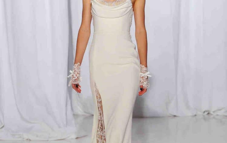 reem-acra-wedding-dress-fall2017-6203351-011_vert-750x475