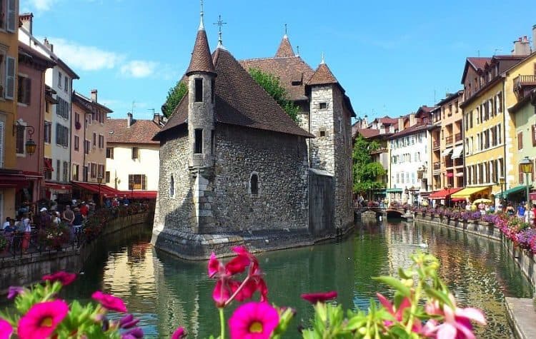 annecy-750x475