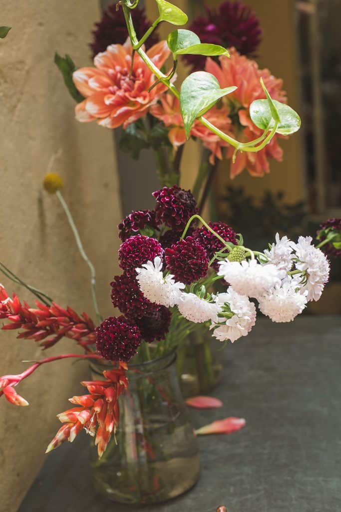 workshop-arranjos-florais-varanda-flores-foto-Gabi-Nehring-2-683x1024