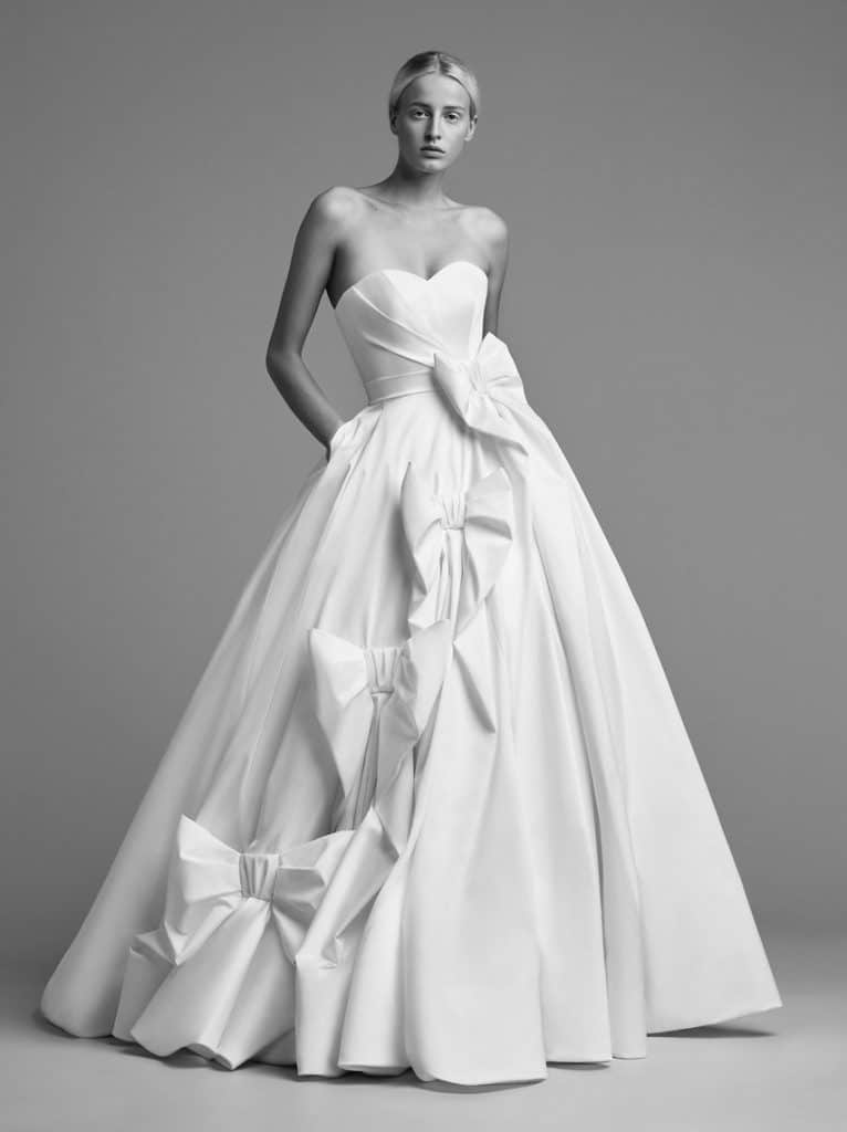 mariage-by-viktor-and-rolf-wedding-dresses-fall-2018-012-766x1024