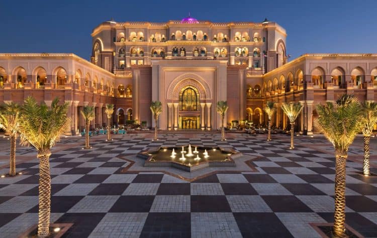 Emirates-Palace-Abu-Dhabi-750x475