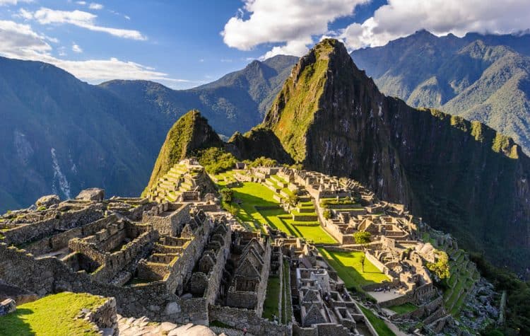 Machu-Picchu-750x475