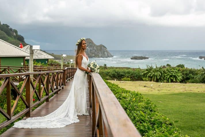 Camila-e-Lucca-Casamento-na-praia-Fernando-de-Noronha-Marcela-Montenegro-CaseMe-Revista-de-casamentoCB025387-712x475