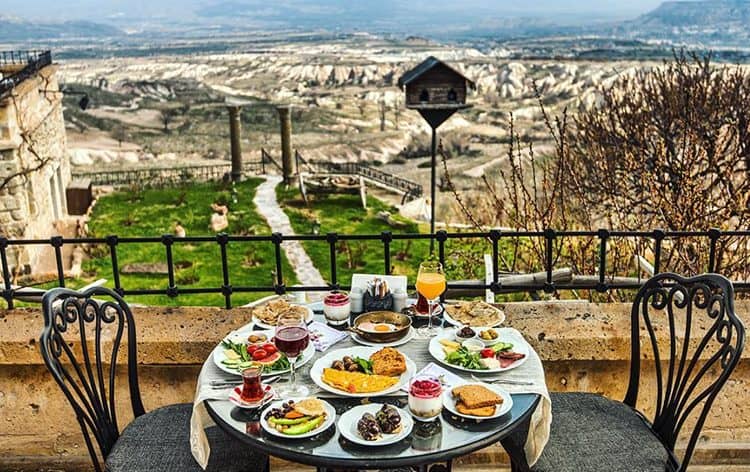 capadocia-restaurante-Lila-Cappadocia-brunch-750x472