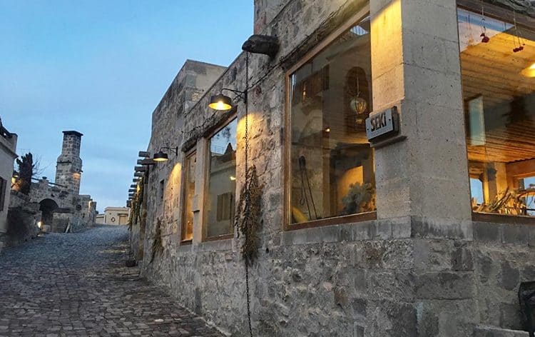 capadocia-restaurante-seki-Cappadocia-entrada-750x472