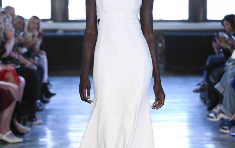 minimalismo-willowby-by-watters-wedding-dresses-spring-2019-005-1-750x475