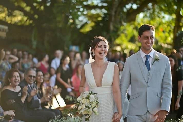 casamento-na-praia-cerimonia-de-dia-buzios-decoracao-de-casamento-713x475