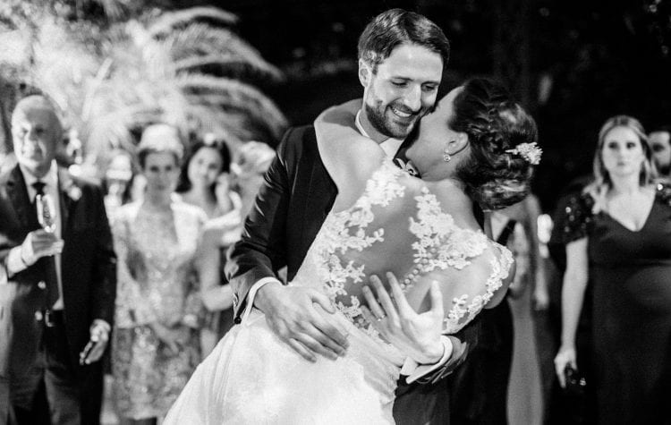 casamento-boho-chic-casamento-Luisa-e-David-dança-dos-noivos-Fotografia-Rodrigo-Sack-Largo-do-Arruda-Rio-de-Janeiro-51-750x475