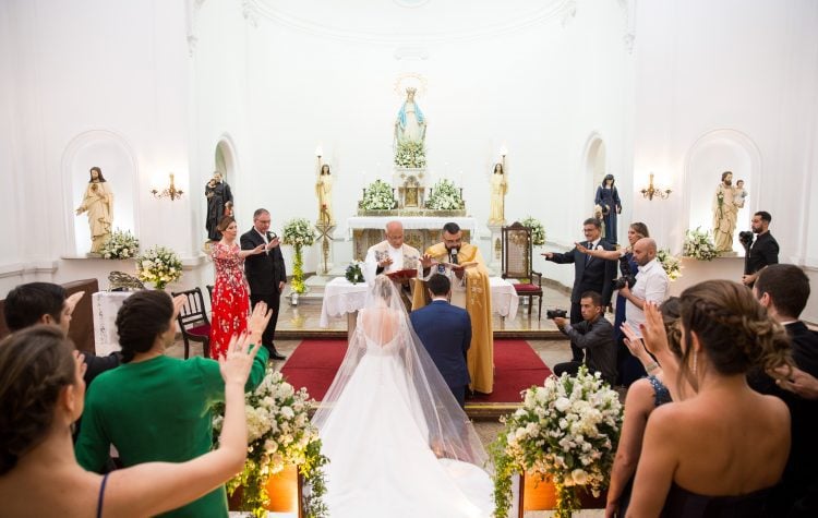 casamento-clássico-casamento-tradicional-rio-de-janeiro-niterói-Fotografia-Giovani-Garcia-casamento-Cássia-e-Daniel-16-1-750x475