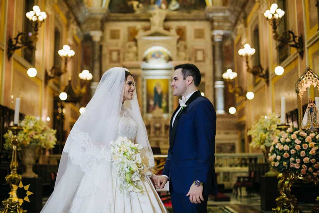 Casamento-Isadora-e-Americo-foto-Bruno-Miranda-foto-Clarté-noivos-na-igreja33-1024x683
