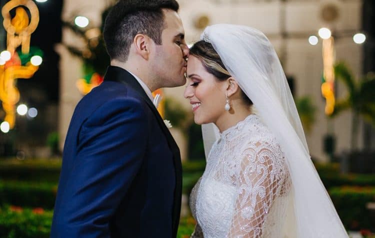 Casamento-Isadora-e-Americo-foto-Bruno-Miranda-foto-Clarté-noivos-na-igreja36-750x475