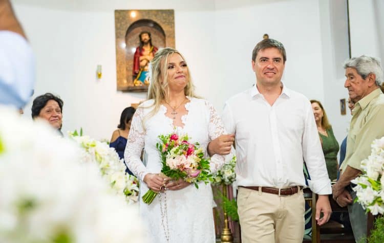 Capela-Santo-Cristo-dos-Milagres-casamento-religioso-Casamento-Roberta-e-Angelo-Danielle-Loureiro19-750x475