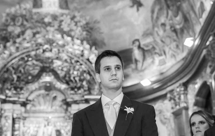 Casamento-Fernanda-e-André-cerimonia-na-igreja-fotografia-Cissa-Sannomiya-Paróquia-Nossa-Senhora-do-Brasil-e-Palácio-Tangará22-750x475