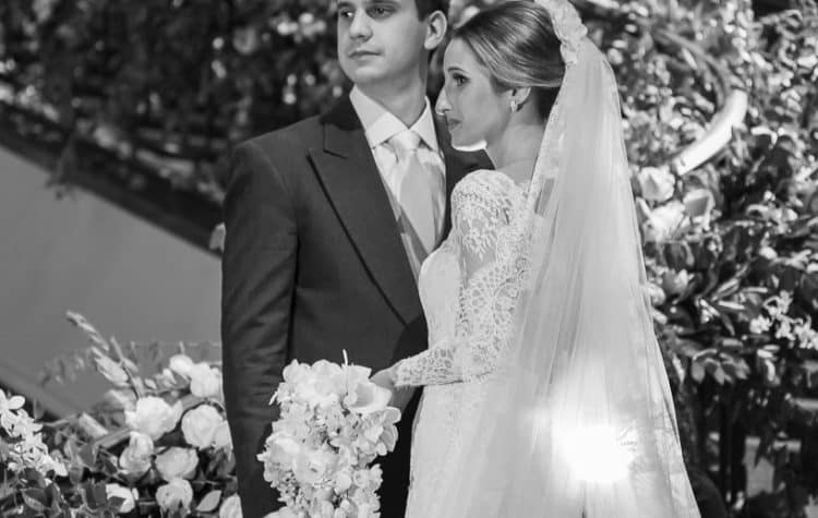Casamento-Fernanda-e-André-foto-dos-noivos-fotografia-Cissa-Sannomiya-Paróquia-Nossa-Senhora-do-Brasil-e-Palácio-Tangará74-750x475