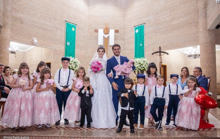 Casamento-Karina-e-Lucas-cerimonia-na-igreja-igreja-matriz-São-Bento-Michel-Castro23-750x475
