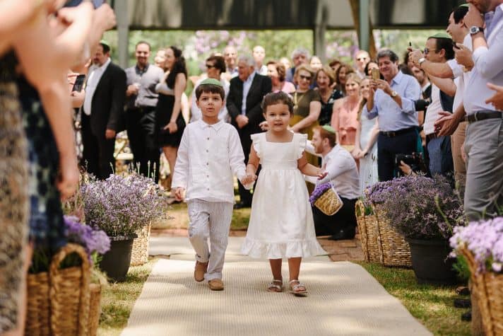 casamento-Ilana-e-André-cerimonia-judaica-Clube-Hipico-de-Santo-Amaro-daminhas-e-pajens-Fotografia-Lucas-Lima6-712x475