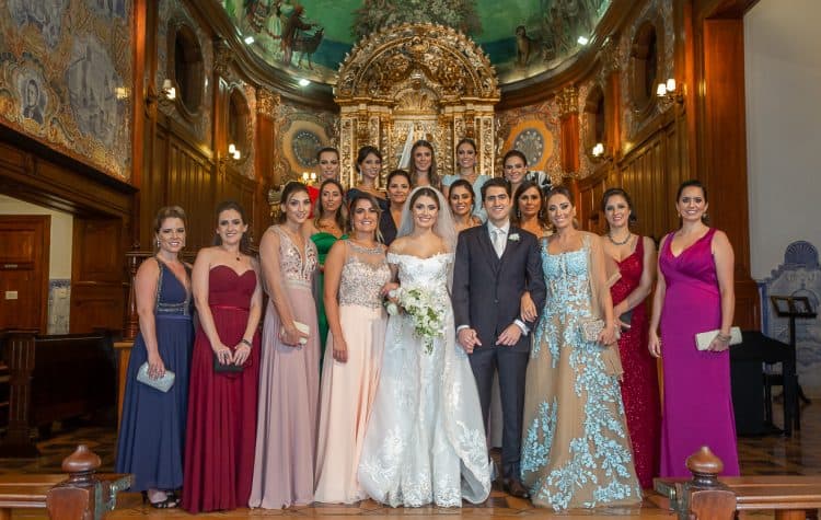 casamento-Natalia-e-Thiago-cerimonia-na-igreja-Fotografia-Cissa-sannomya-fotos-no-altar-Igreja-Nossa-Senhora-do-Brasil112-750x475