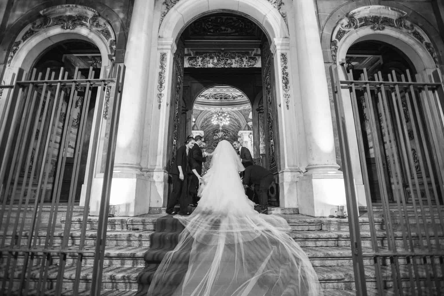 casamento-Karynna-e-Fernando-cerimonia-na-igreja-cerimonial-TCD-Eventos-fotografia-Marina-Fava-Igreja-São-Francisco-de-Paula30