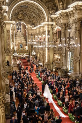 casamento-Karynna-e-Fernando-cerimonia-na-igreja-cerimonial-TCD-Eventos-fotografia-Marina-Fava-Igreja-São-Francisco-de-Paula44-317x475