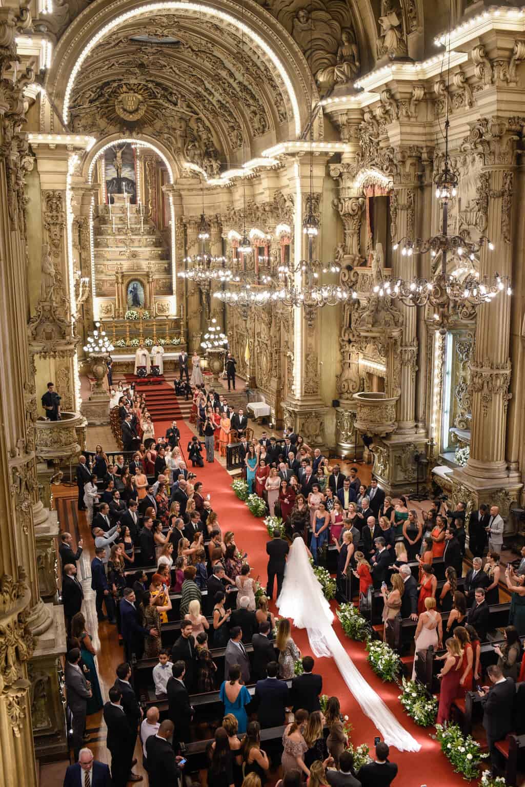 casamento-Karynna-e-Fernando-cerimonia-na-igreja-cerimonial-TCD-Eventos-fotografia-Marina-Fava-Igreja-São-Francisco-de-Paula44