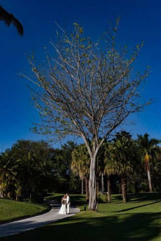 casamento-bruna-e-frederic-cerimonia-ao-ar-livre-cerimonial-camila-luz-decor-renata-paraiso-decoracao-boho25-317x475