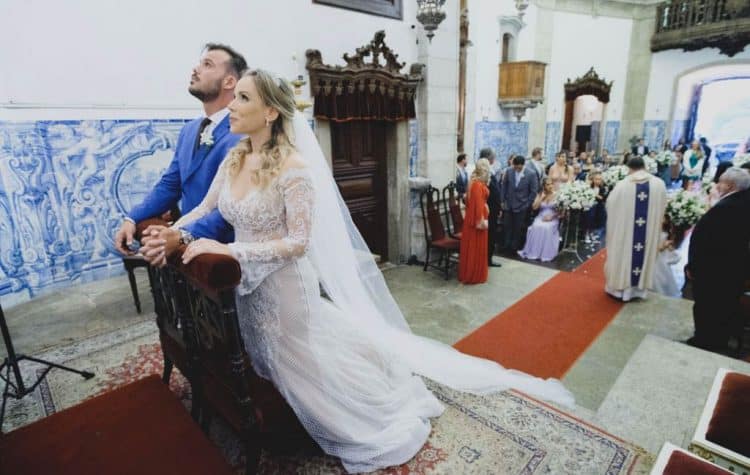 Casamento-Carolina-e-Douglas-Fotografia-Renata-Xavier-fotos-no-altar-noivos-no-altar-Outeiro-da-Gloria9-750x475
