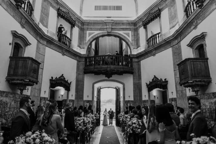 Casamento-Carolina-e-Douglas-Fotografia-Renata-Xavier-mansão-Santa-Teresa13-713x475