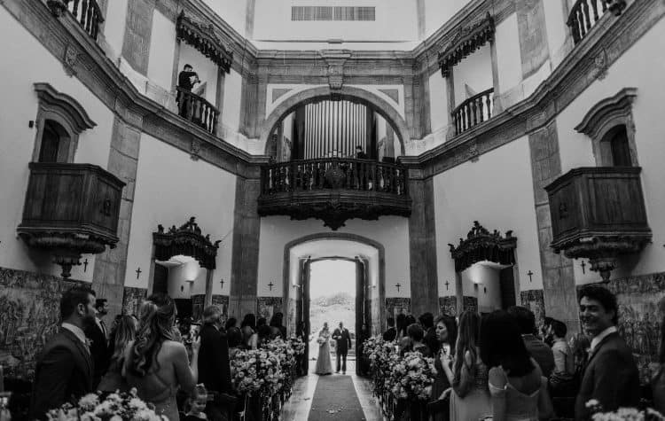 Casamento-Carolina-e-Douglas-Fotografia-Renata-Xavier-mansão-Santa-Teresa13-750x475