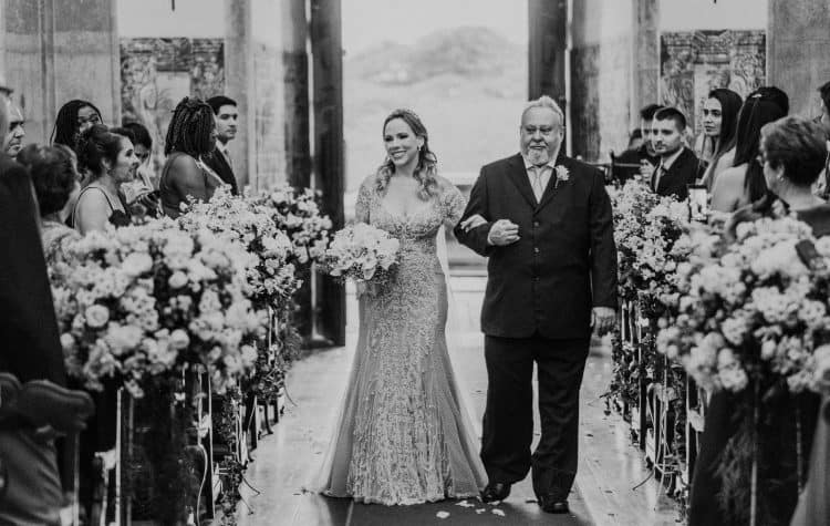 Casamento-Carolina-e-Douglas-Fotografia-Renata-Xavier-mansão-Santa-Teresa16-750x475