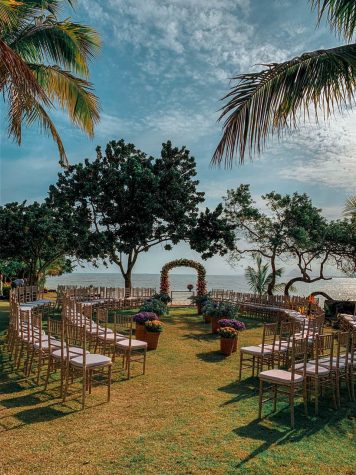 Casa-da-Maria-casamento-Mariana-e-Luan-Castelhanos-cerimonia-ao-ar-livre-cerimonia-na-praia-cerimonial-Vivianne-Melo-Espirito-Santo-Fotografia-Mariana-Andrich56-356x475