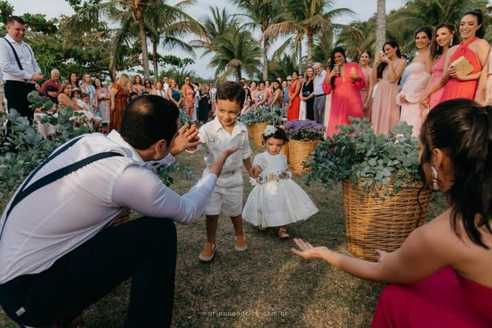 Casa-da-Maria-casamento-Mariana-e-Luan-Castelhanos-cerimonia-ao-ar-livre-cerimonia-na-praia-cerimonial-Vivianne-Melo-Espirito-Santo-Fotografia-Mariana-Andrich90-712x475