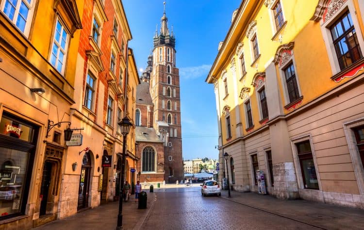 O-centro-histórico-de-Cracóvia-dono-de-grandes-tesouros-da-cultura-polonesa-foi-declarado-Patrimônio-Mundial-da-Humanidade-pela-Unesco.-750x475