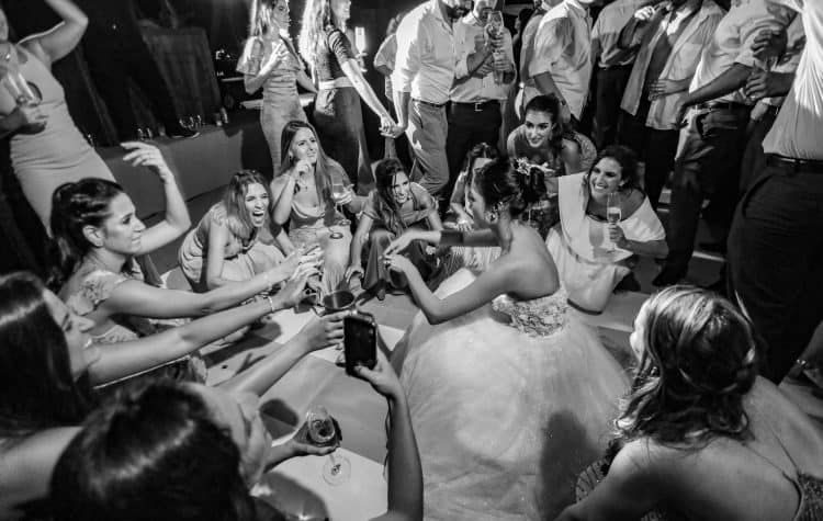 Casamento-Alissa-e-Gustavo-Cerimonial-Manu-Goncalez-Decor-Andrea-Kapps-Fasano-Angra-dos-Reis-Foto-VRebel-DJ-Jimmy-festa5801-750x475
