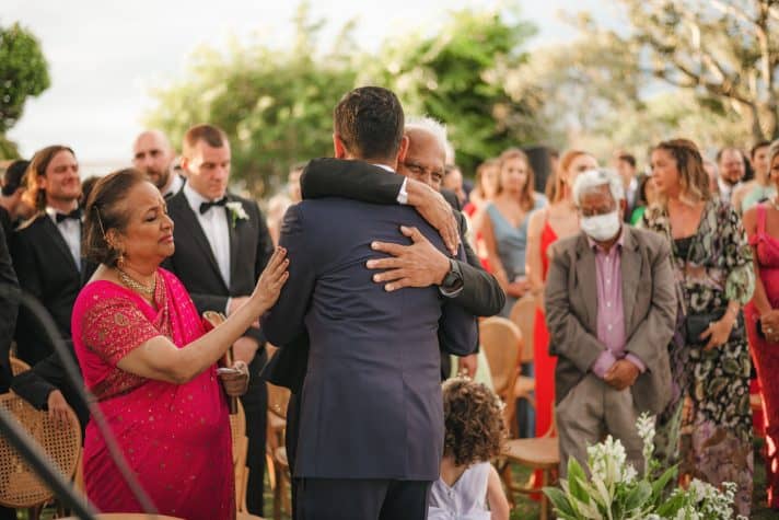 Casamento-em-Santa-Teresa-SAra-e-Abh-Foto-Renan-Oliveira-37-712x475