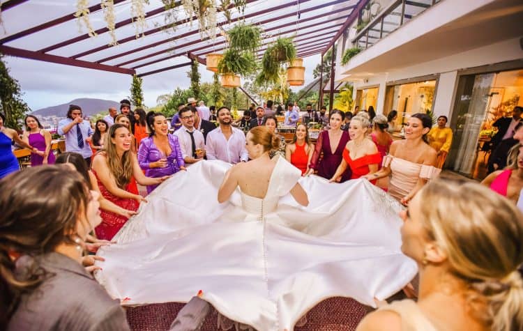 Casamento-em-Santa-Teresa-SAra-e-Abh-Foto-Renan-Oliveira-58-750x475