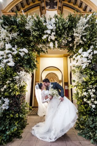 Casamento-Thaiana-e-Rafael-no-Parana—-Fotografia-Mansano-cerimonia-igreja-foto-casal-317x475