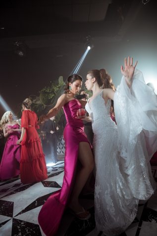 Pista-de-dança-festa-Casamento-Thayna-e-Eduardo-Rodolfo-Santos-Fotografia-337-317x475