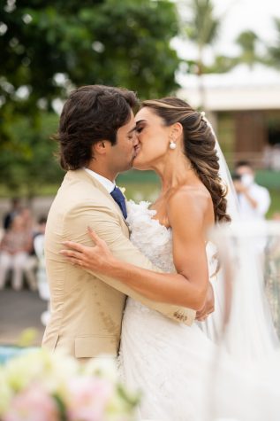 Casamento-Lele-e-Lucas-Tivoli-Bahia-cerimonia-EukaWeddings_LeleLuca_Previas_Finais-40-317x475